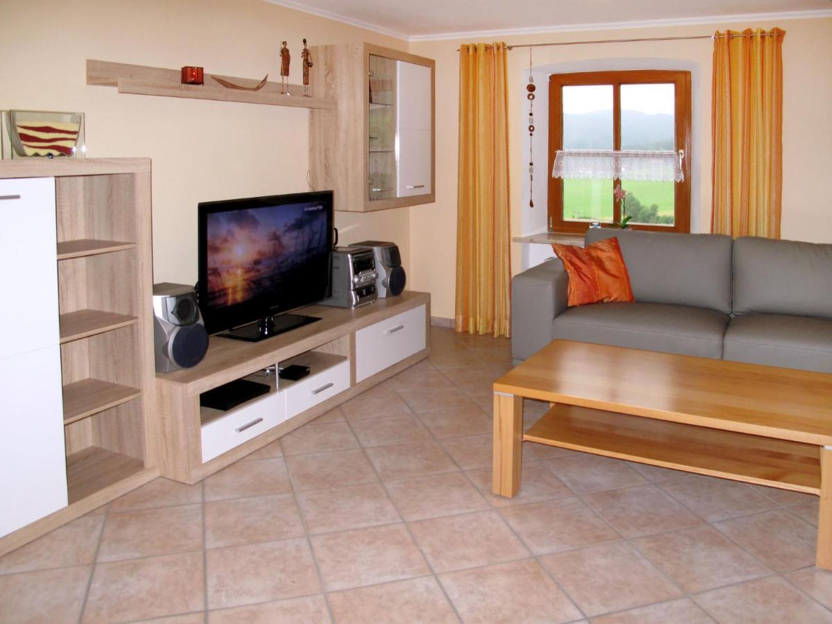 Apartment Freisinger-1 By Interhome Zachenberg 외부 사진